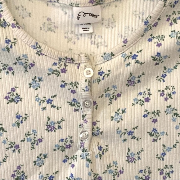 Girls Floral Top by Art Class, SZ(XL) base color is White. - Picture 3 of 7